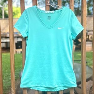 NIKE PRO DRI FIT Women's Aqua Running Workout Short Sleeve Shirt - L